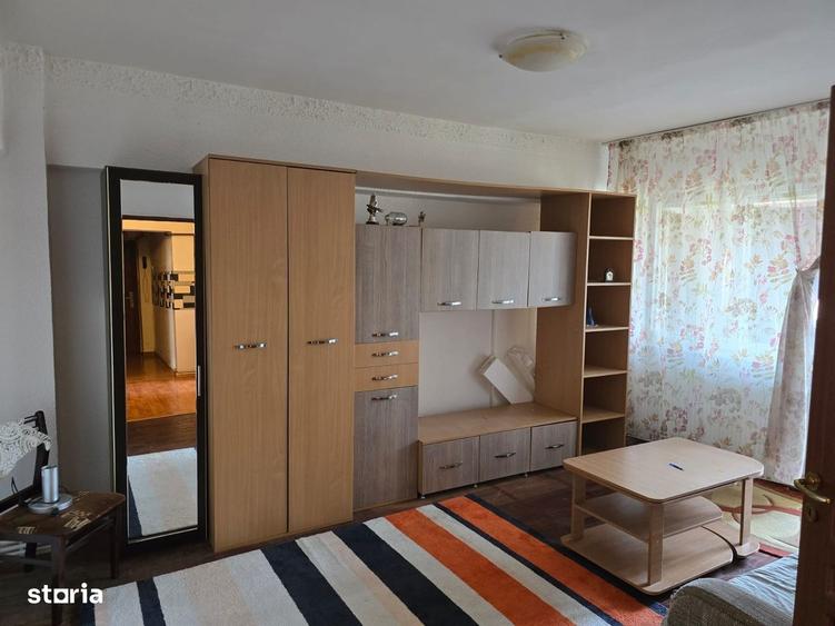Apartament cu 3 camere în Casa de Cultură