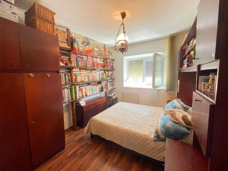Apartament cu 3 camere decomandat în Tomești