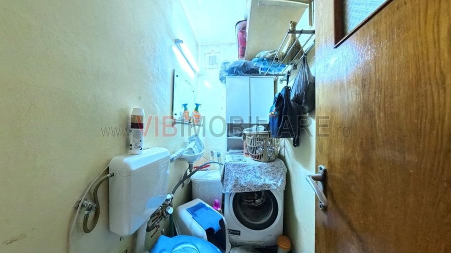 Apartament cu 4 camere decomandat în Drumul Taberei