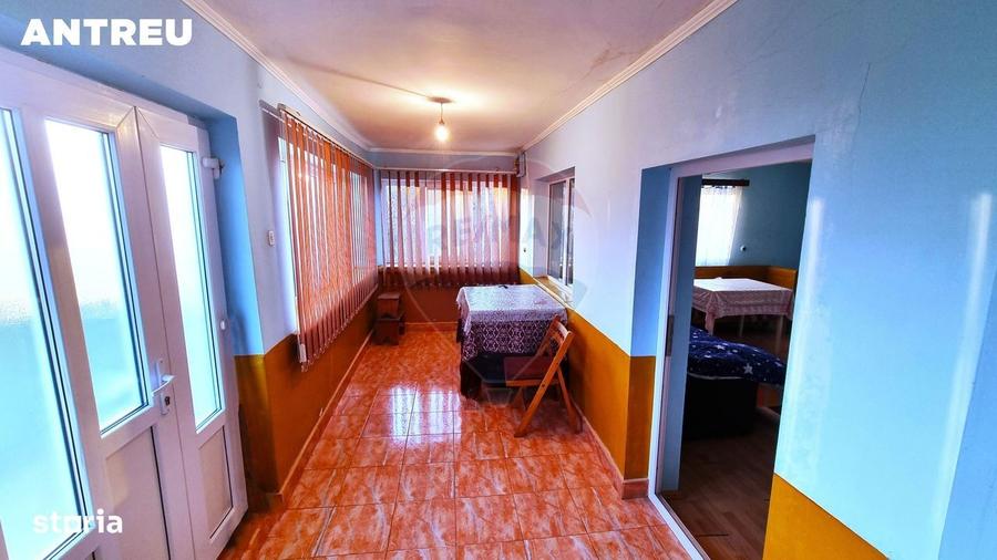 Casă cu 2 camere cu Teren 8945 Mp în Boiu Mare
