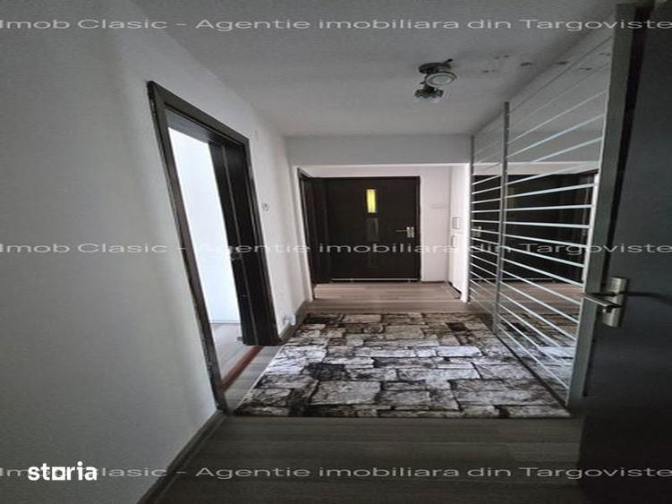 Apartament cu 3 camere decomandat în Micro 3