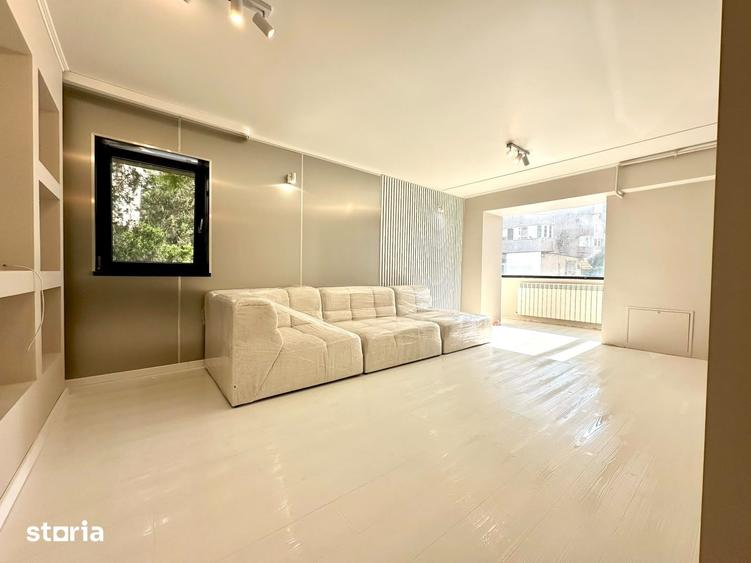 STADION 3 CAMERE 77 MP LIBER PRET 225000 EURO - 1