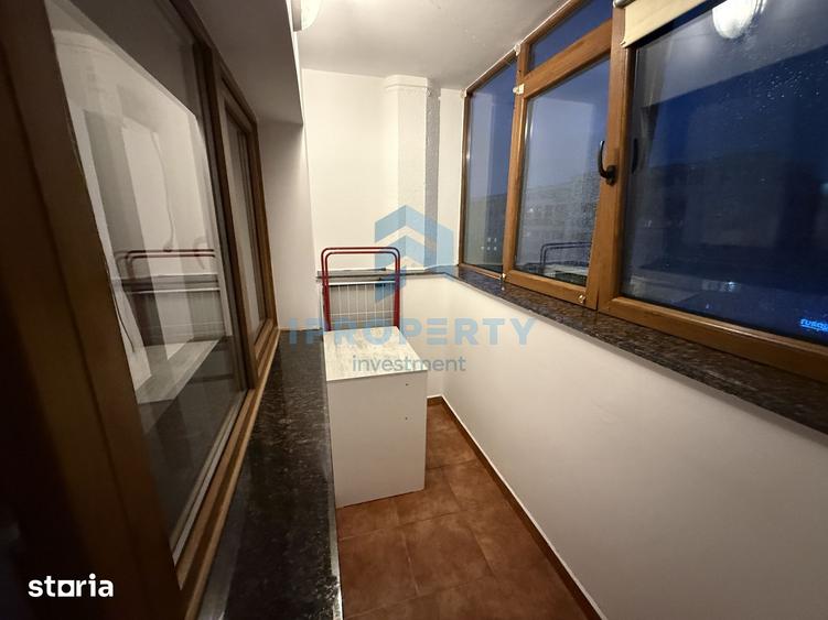 Apartament cu 3 camere semidecomandat, mobilat în Decebal