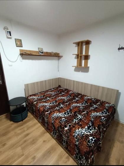 Garsonieră decomandată în Rahova