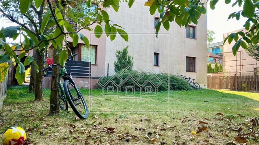 Apartament cu 3 camere decomandat în Calea Dumbrăvii