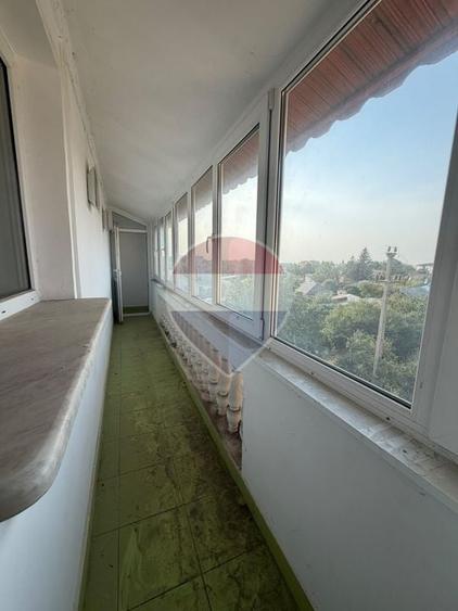 Casă individuală cu 10 camere cu Teren 1109 Mp în Bariera Vâlcii