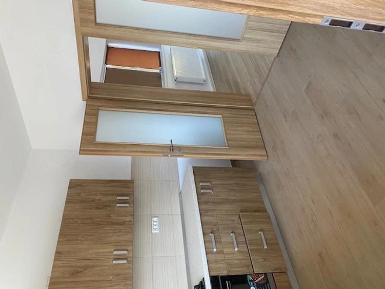 Casă cu 4 camere cu Teren 300 Mp în Dumbrăvița