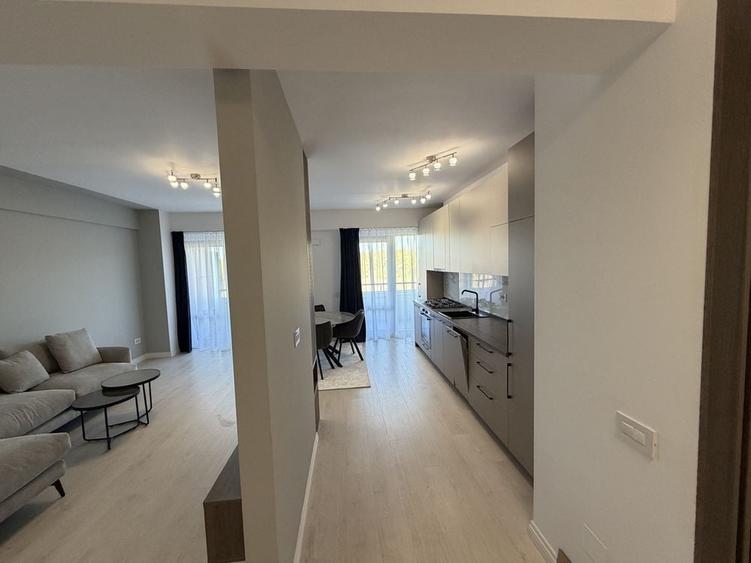 Apartament cu 2 camere decomandat în Albești
