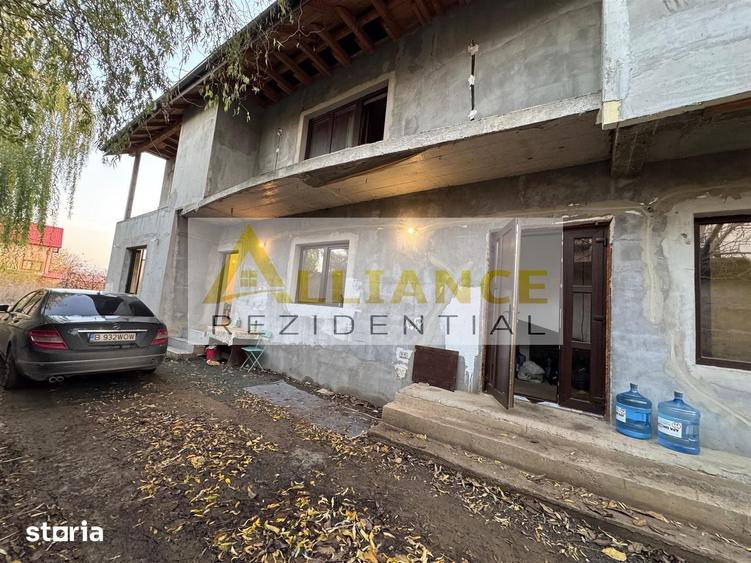 Casă cu 7 camere cu Teren 450 Mp în Jilava