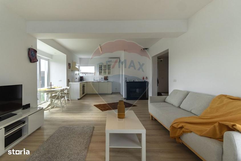 Casă cu 4 camere cu Teren 693 Mp în Bod