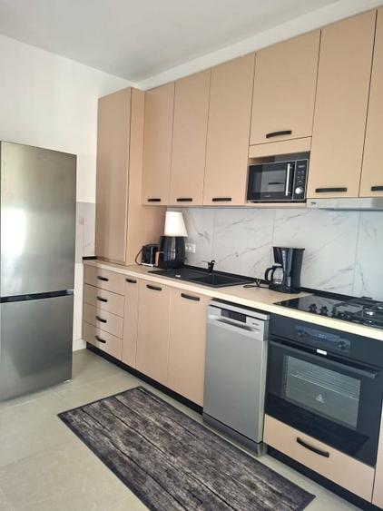 Apartament cu 2 camere semidecomandat, mobilat în Pipera