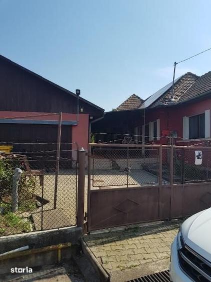 Casă cu 3 camere cu Teren 1100 Mp în Pănet