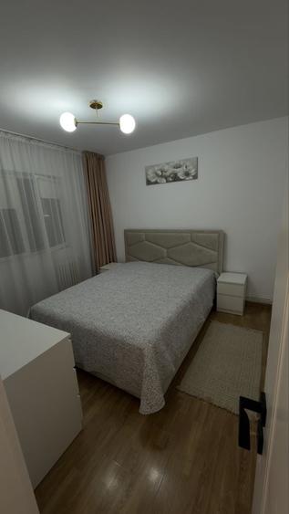 Apartament cu 2 camere decomandat în Nicolina