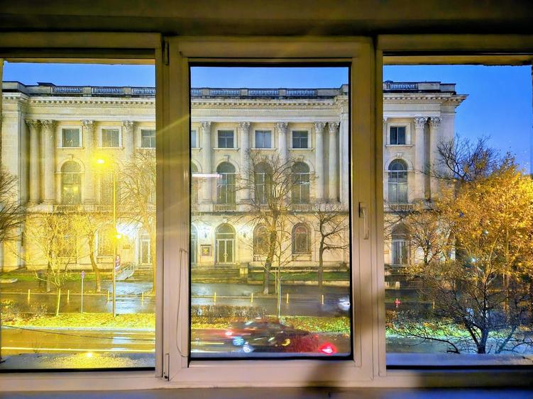 Apartament cu 2 camere decomandat în Sala Palatului