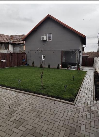 Casă individuală cu 5 camere cu Canalizare în Șura Mare