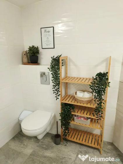 Apartament cu 2 camere semidecomandat în Parcul Carol