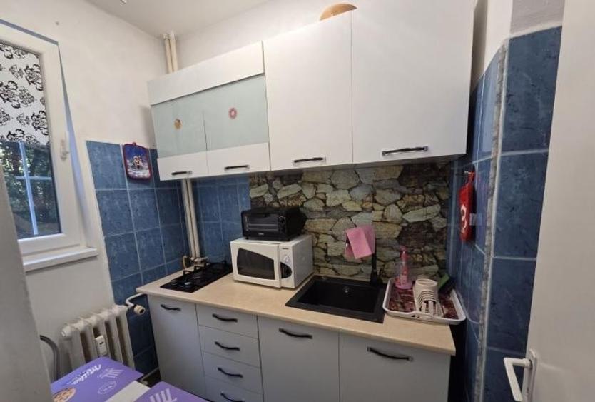 Garsonieră decomandată, mobilată în Drumul Taberei