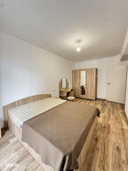 Apartament cu 3 camere în Tractorul