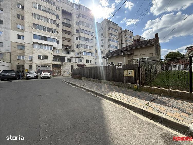 Spațiu comercial, în Banca Națională