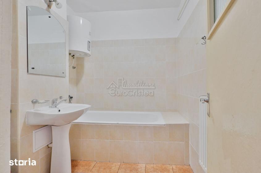 Apartament cu 2 camere decomandat în Est