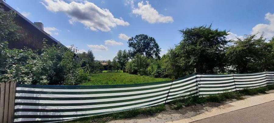 Teren de 800 mp, în Central