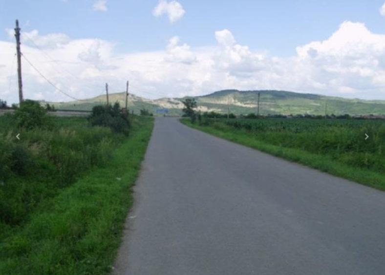 Teren Construcții intravilan de 27700 mp, în Iernut