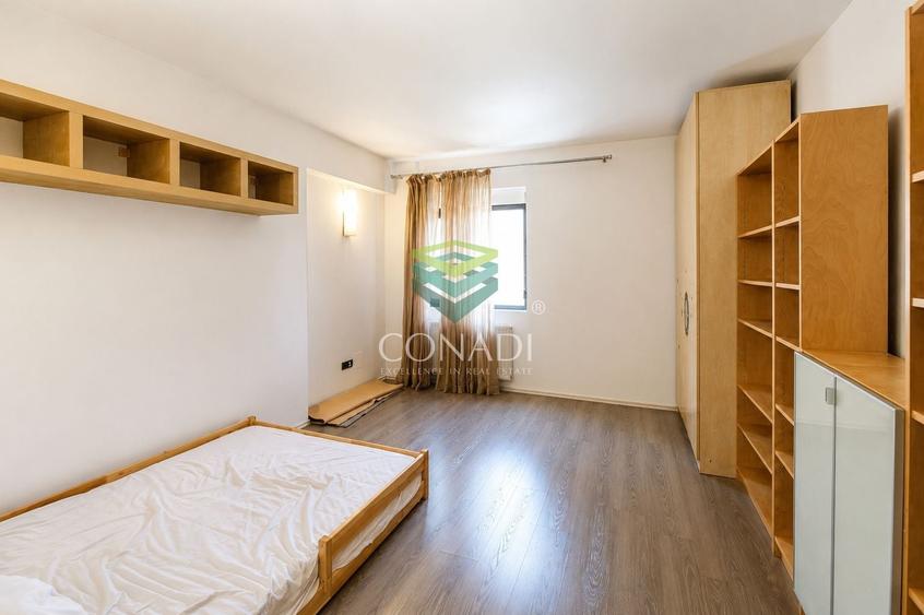 Apartament cu 3 camere decomandat, mobilat în Dacia