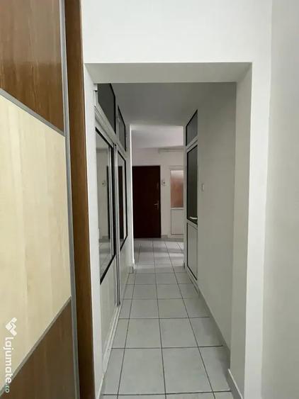 Apartament cu 3 camere decomandat în Tăbăcărie