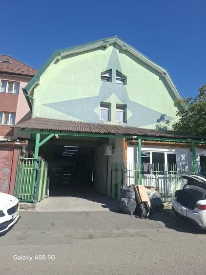 Spațiu comercial, de 200 mp, în Dosu Bricii