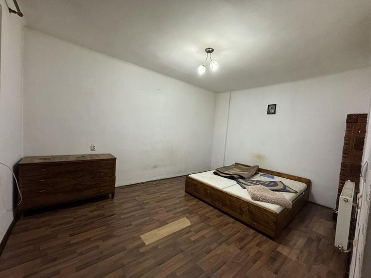 Casă cu 3 camere cu Teren 317 Mp în Central