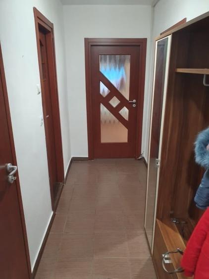 Apartament cu 2 camere decomandat în Crângași