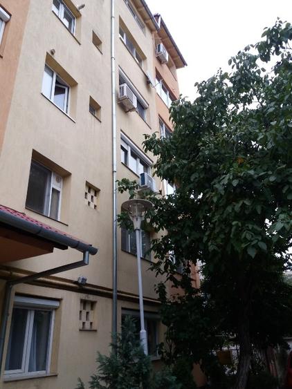Apartament cu 2 camere semidecomandat în Take Ionescu