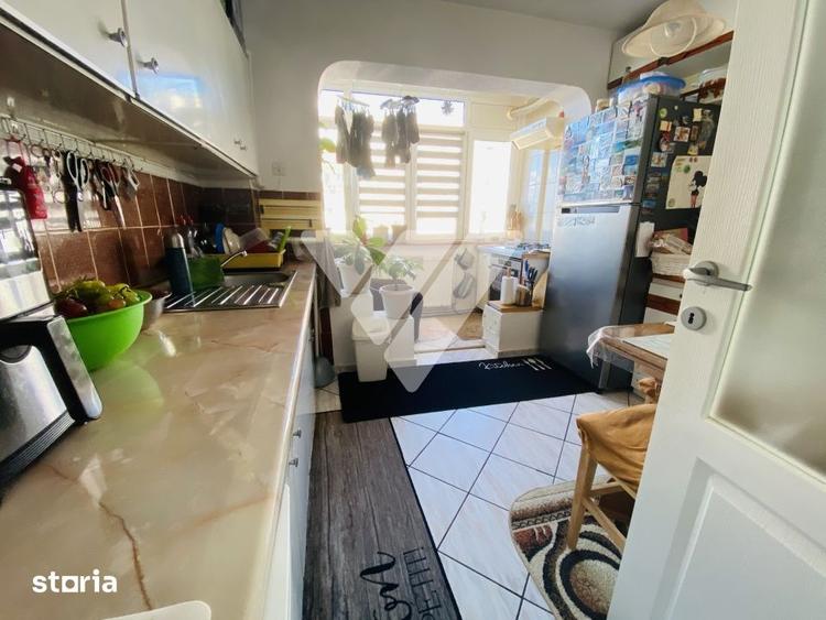 Apartament cu 3 camere în Vasile Aaron