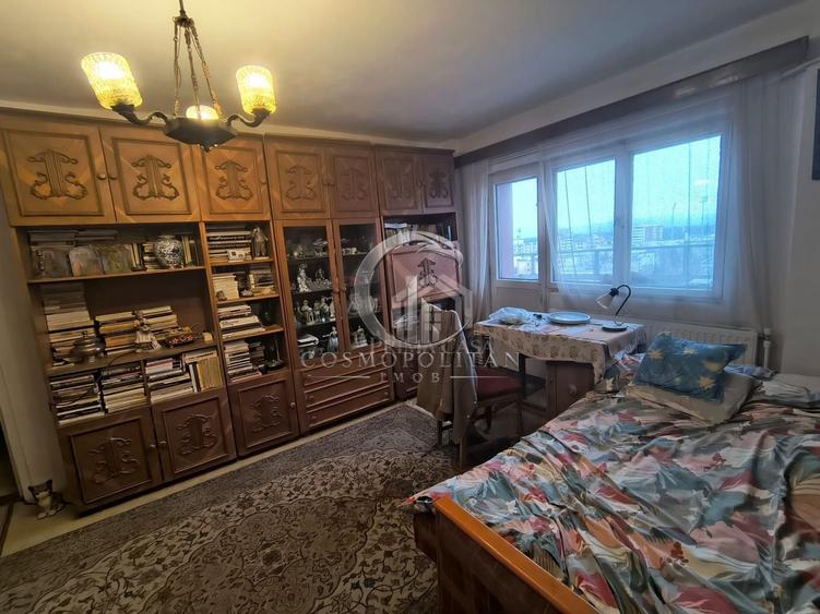 Apartament cu 3 camere în Unirii Sud