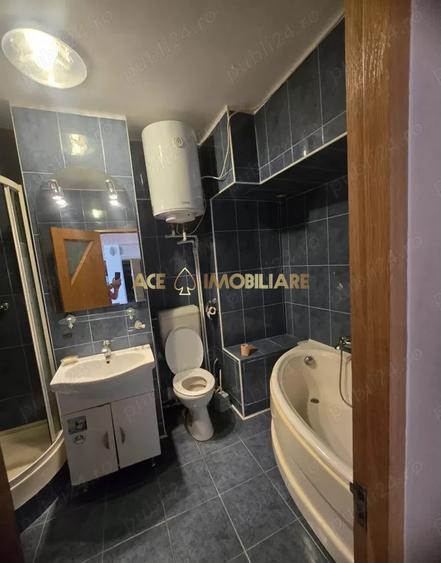 Apartament cu 4 camere decomandat, mobilat în Moșilor