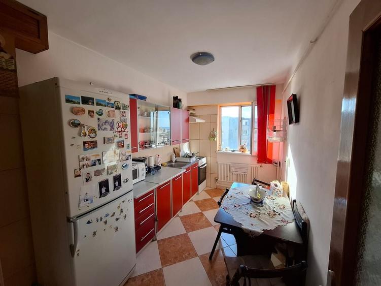 Apartament cu 3 camere decomandat în Tomis Nord