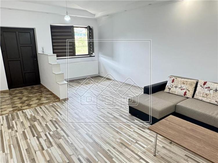 Duplex cu 4 camere cu Canalizare în Șelimbăr