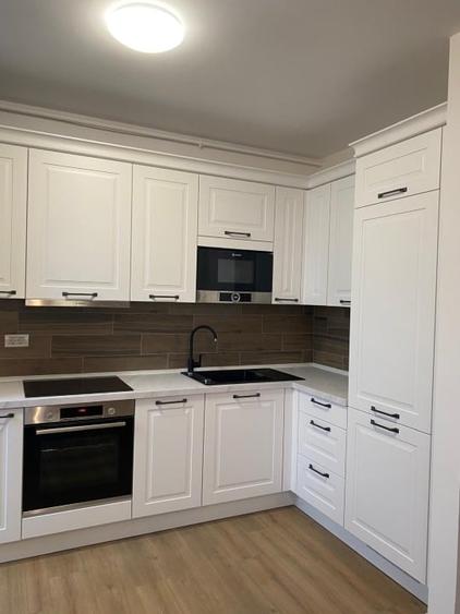 Apartament cu 3 camere decomandat în Circumvalațiunii