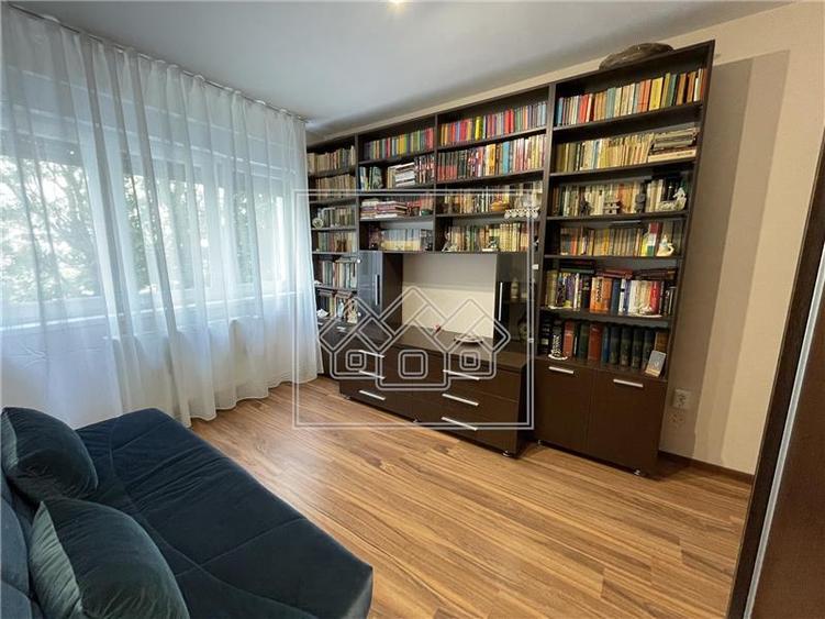 Apartament cu 2 camere semidecomandat în Hipodrom 3
