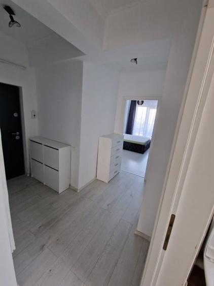 Apartament cu 3 camere decomandat, mobilat în Central