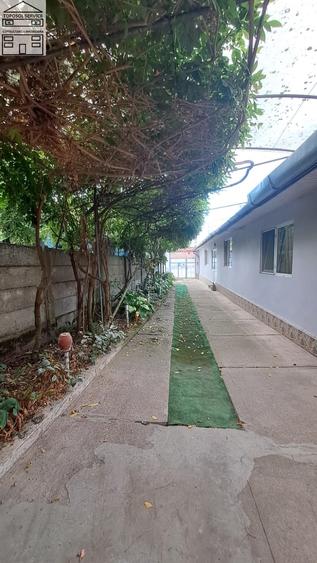 Casă individuală cu 6 camere cu Teren 580 Mp în Central