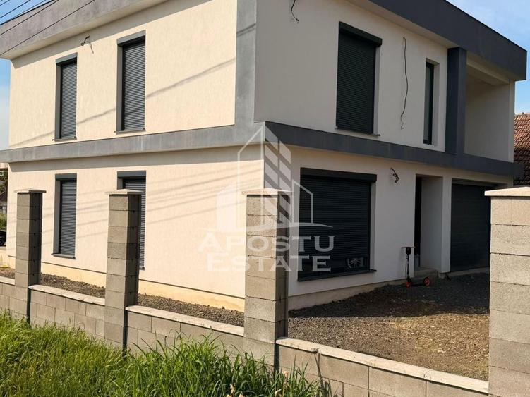 Casă individuală cu 4 camere cu Canalizare în Biled