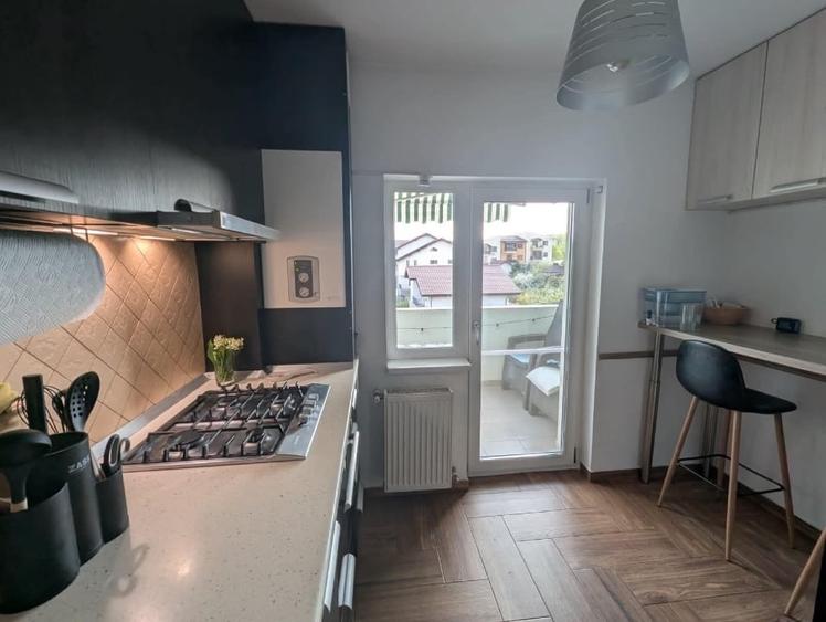 Apartament cu 2 camere decomandat, mobilat în Bucium