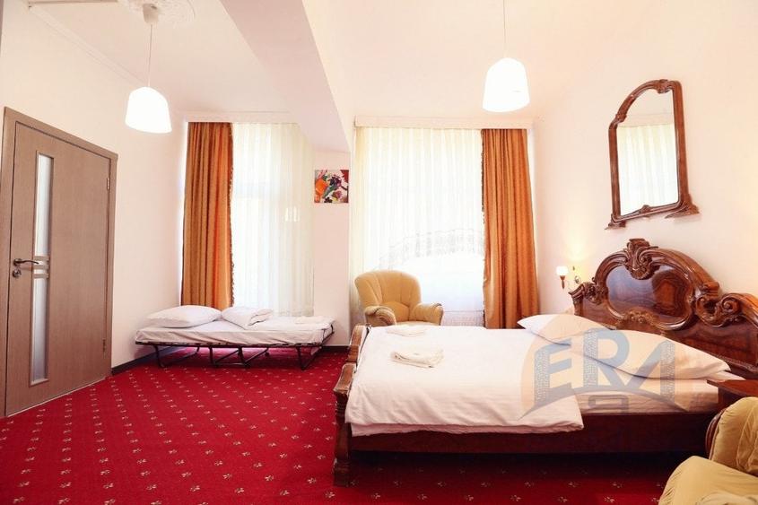 Casă individuală cu 5 camere cu Canalizare în Central