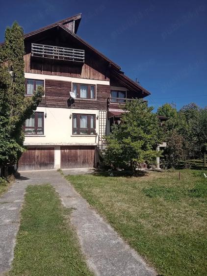 Casă cu Teren 1300 Mp în Bran