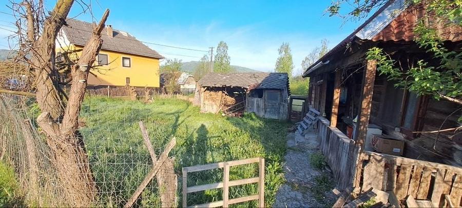 Casă cu 2 camere în Strâmtura