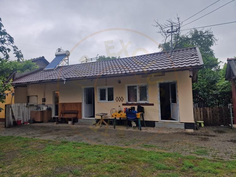 Casă individuală cu 3 camere cu Canalizare în Lunca Corbului