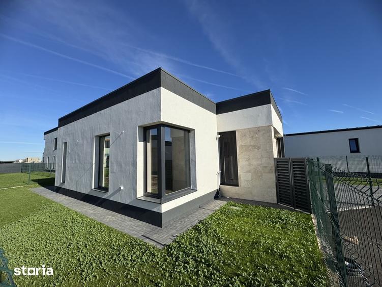 Casă cu 3 camere decomandat cu Teren 400 Mp în Berceni