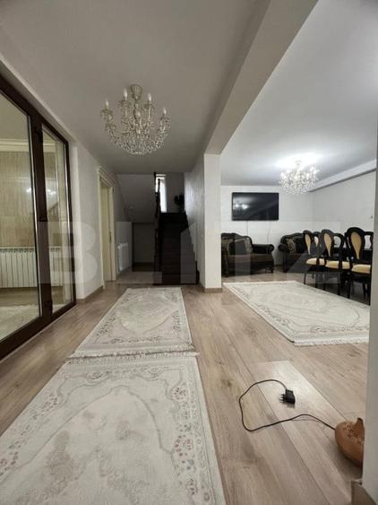 Casă individuală cu 4 camere cu Garaj în Livezeni