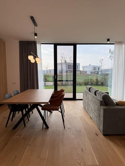 Inchiriere vila cu 4 camere Amber Forest - 8